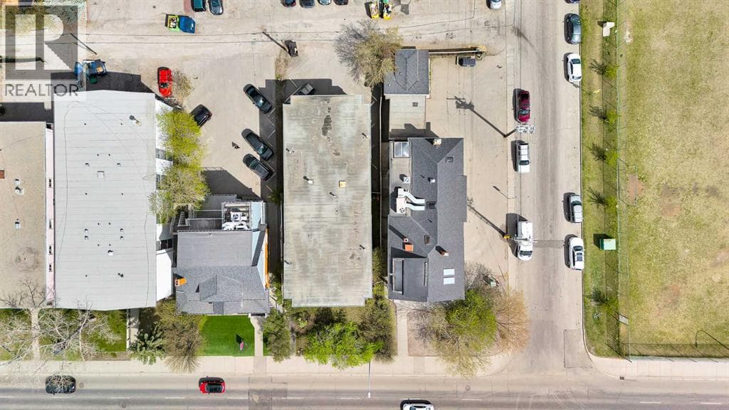 1850 14 Street SW — photo 3