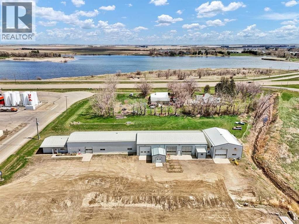 208, 191056 Hwy 873 — photo 4