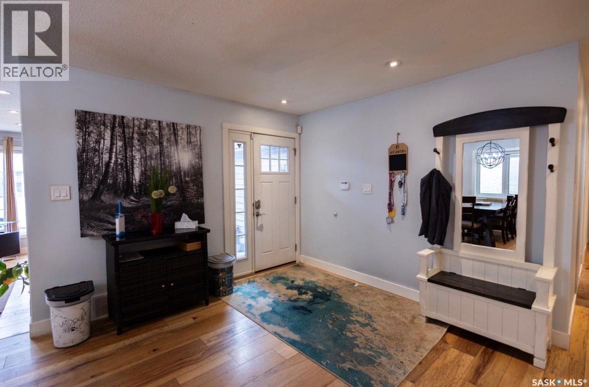 2258 Newis BAY E — photo 2