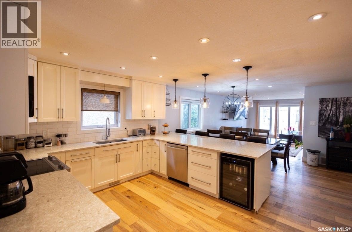 2258 Newis BAY E — photo 3
