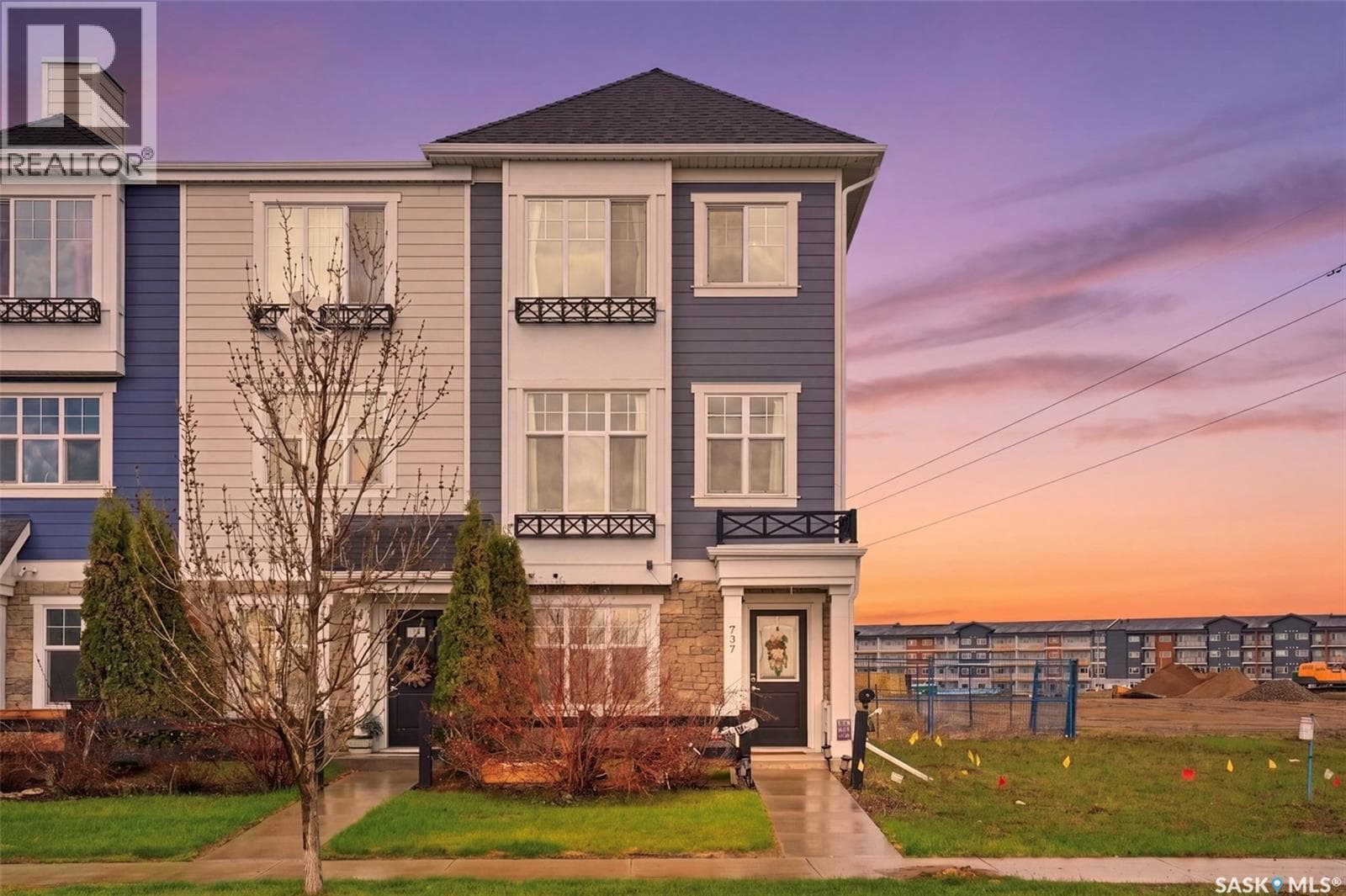737 Meadows BOULEVARD