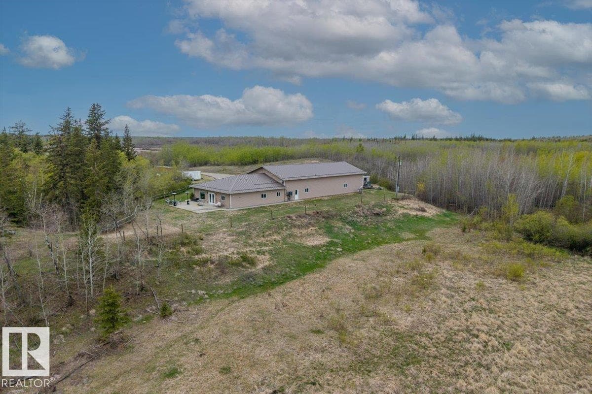 56515 RGE ROAD 222 — photo 4