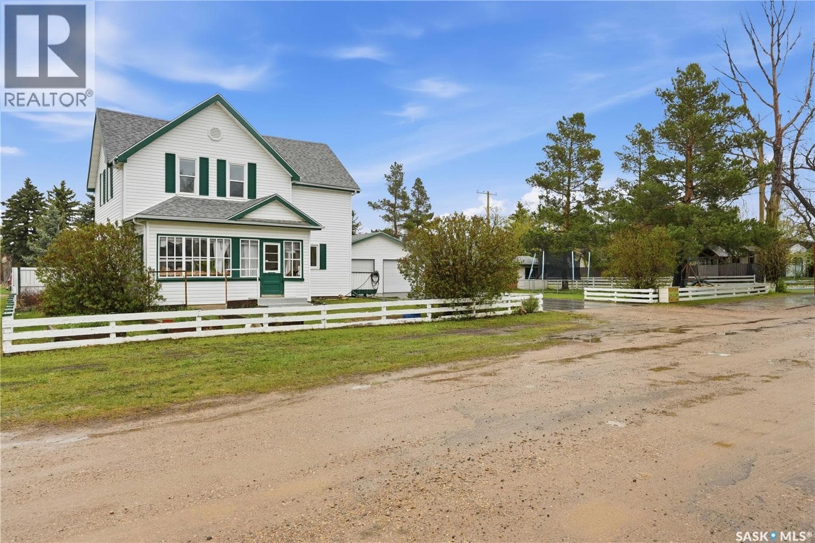 12 Alexandra STREET — photo 2