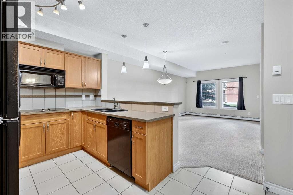 137, 60 Royal Oak Plaza NW — photo 4