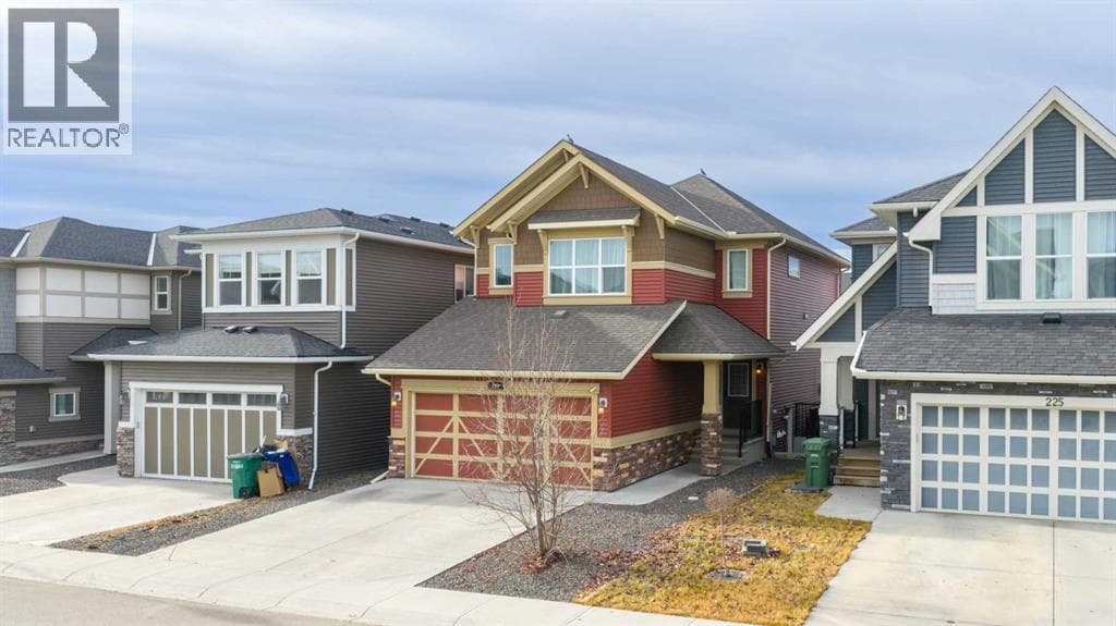 229 Kingsbury Close SE — photo 2