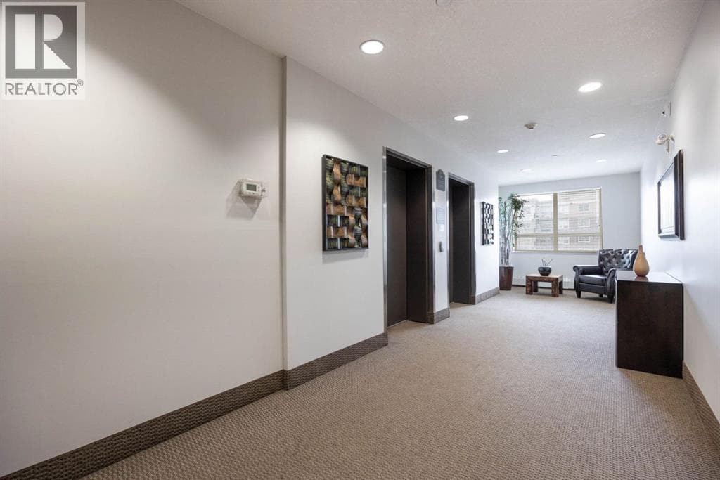 401, 136C Sandpiper Road — photo 3