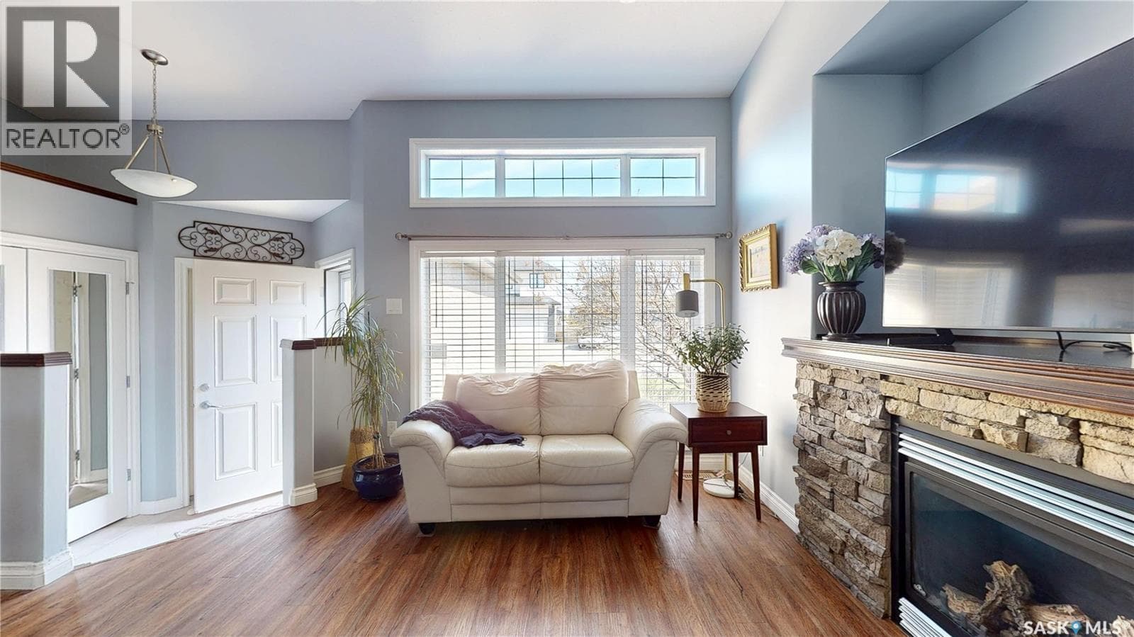 5053 Watson WAY — photo 4
