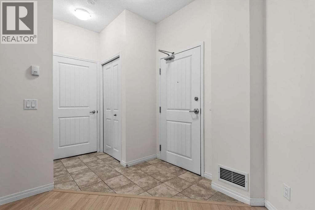 1227, 1540 Sherwood Boulevard NW — photo 4