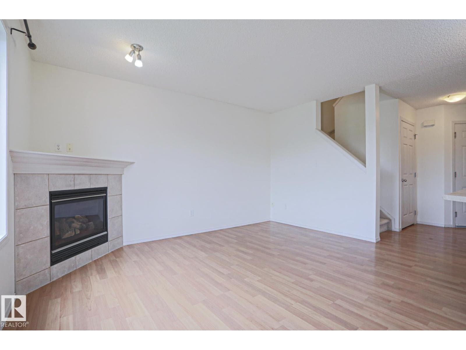 1627 MELROSE PL SW SW — photo 5