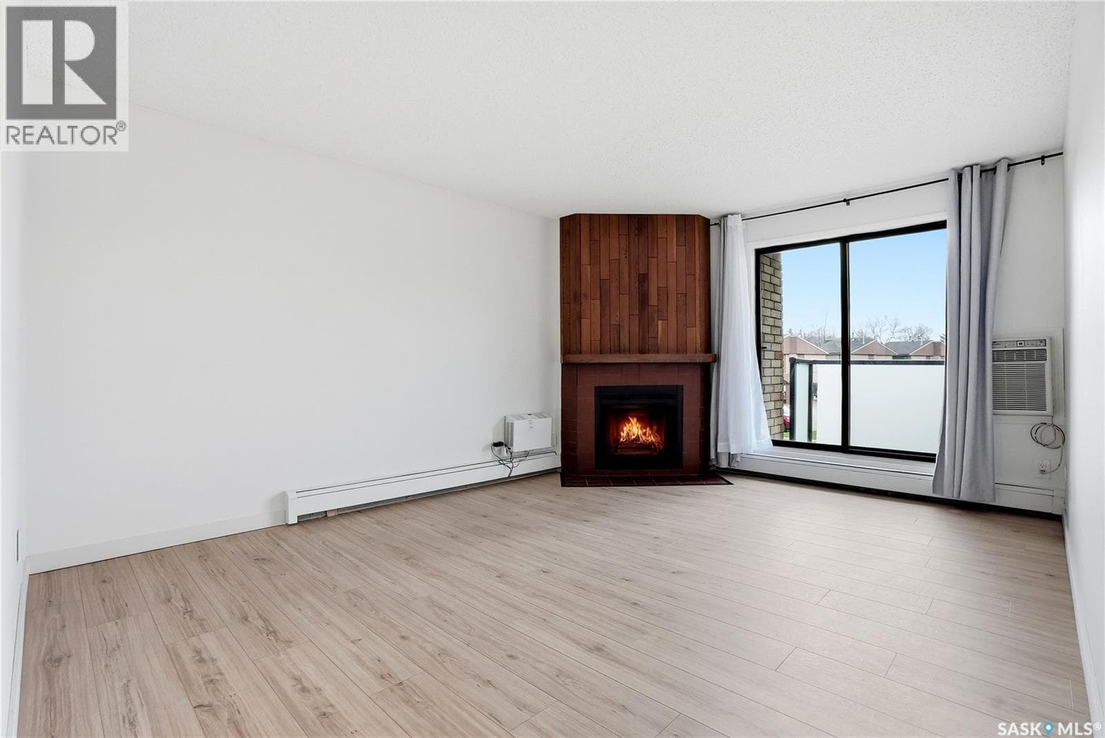 205 423 Tait COURT — photo 4