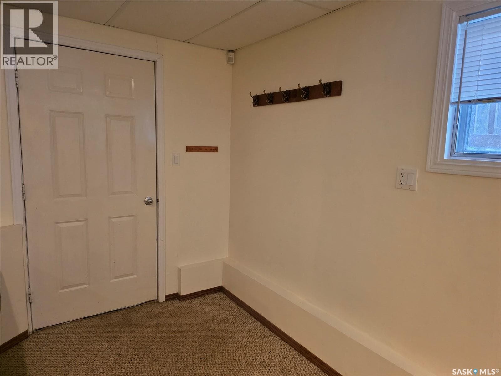 626 Jan AVENUE — photo 3