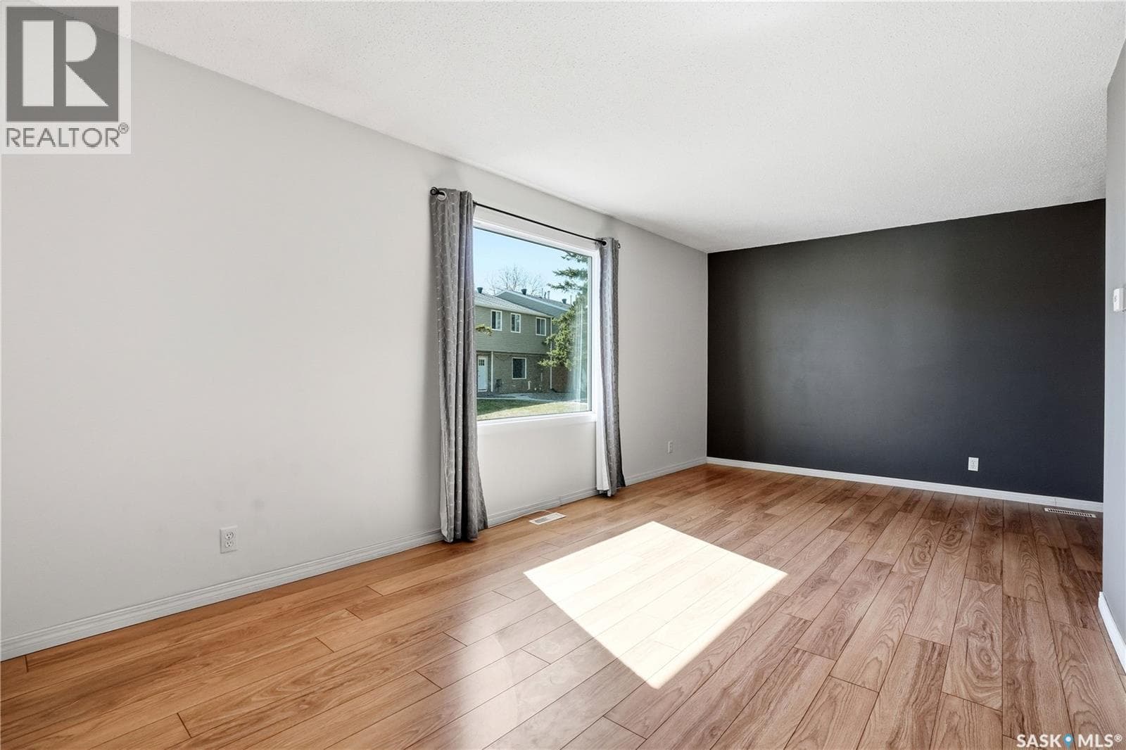 4174 Castle ROAD — photo 5
