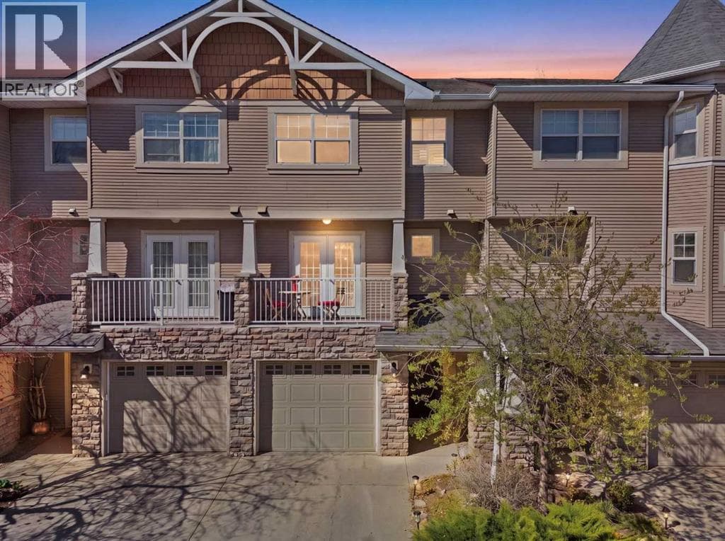 302 Inglewood Grove SE