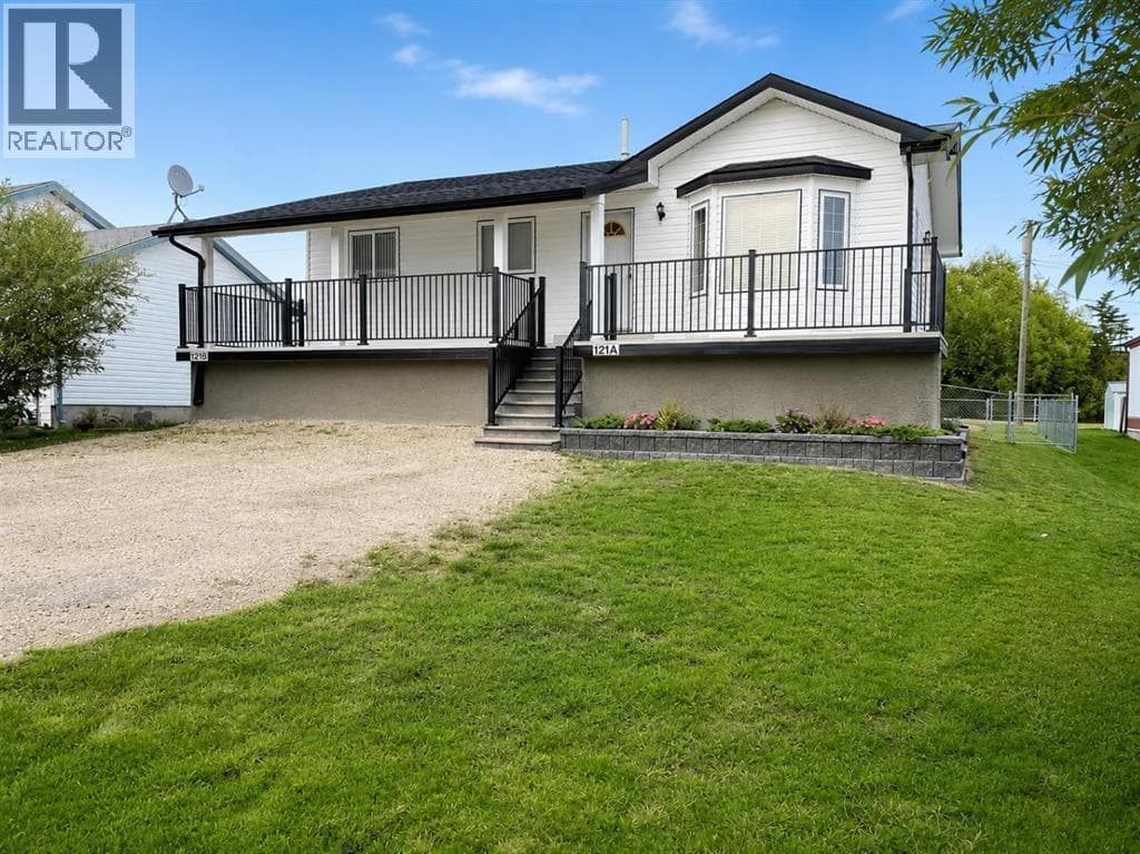 121A & 121B, 71322 Range Road 262