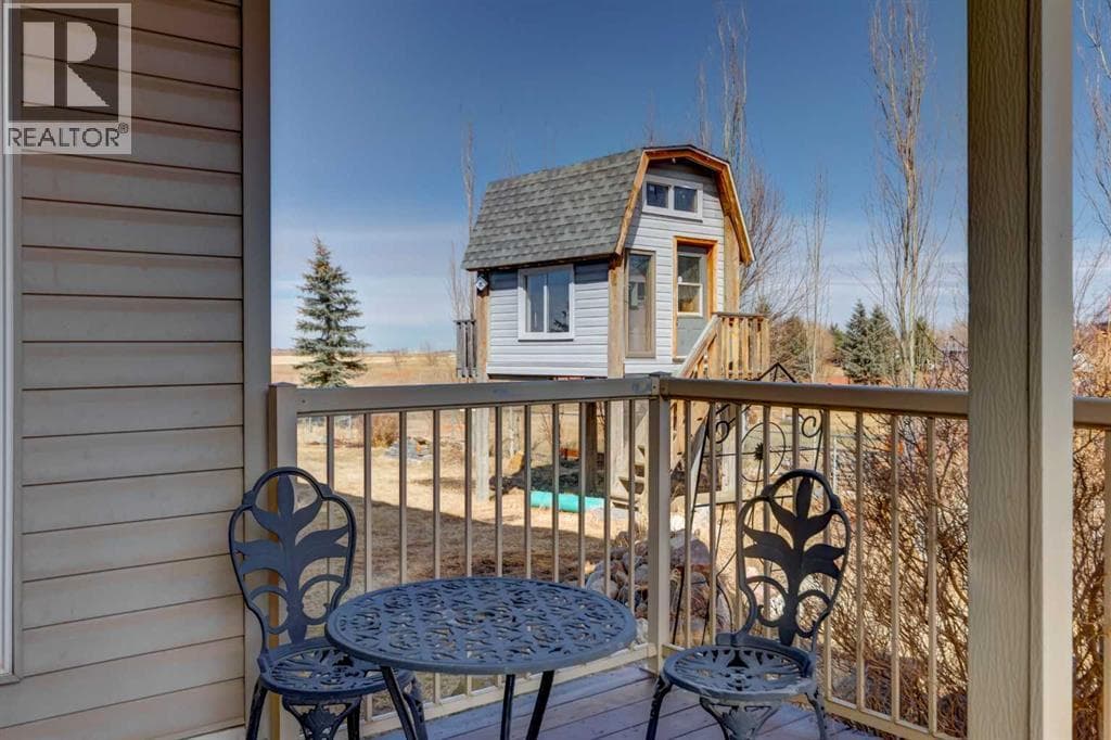 208 Railway Avenue — photo 4