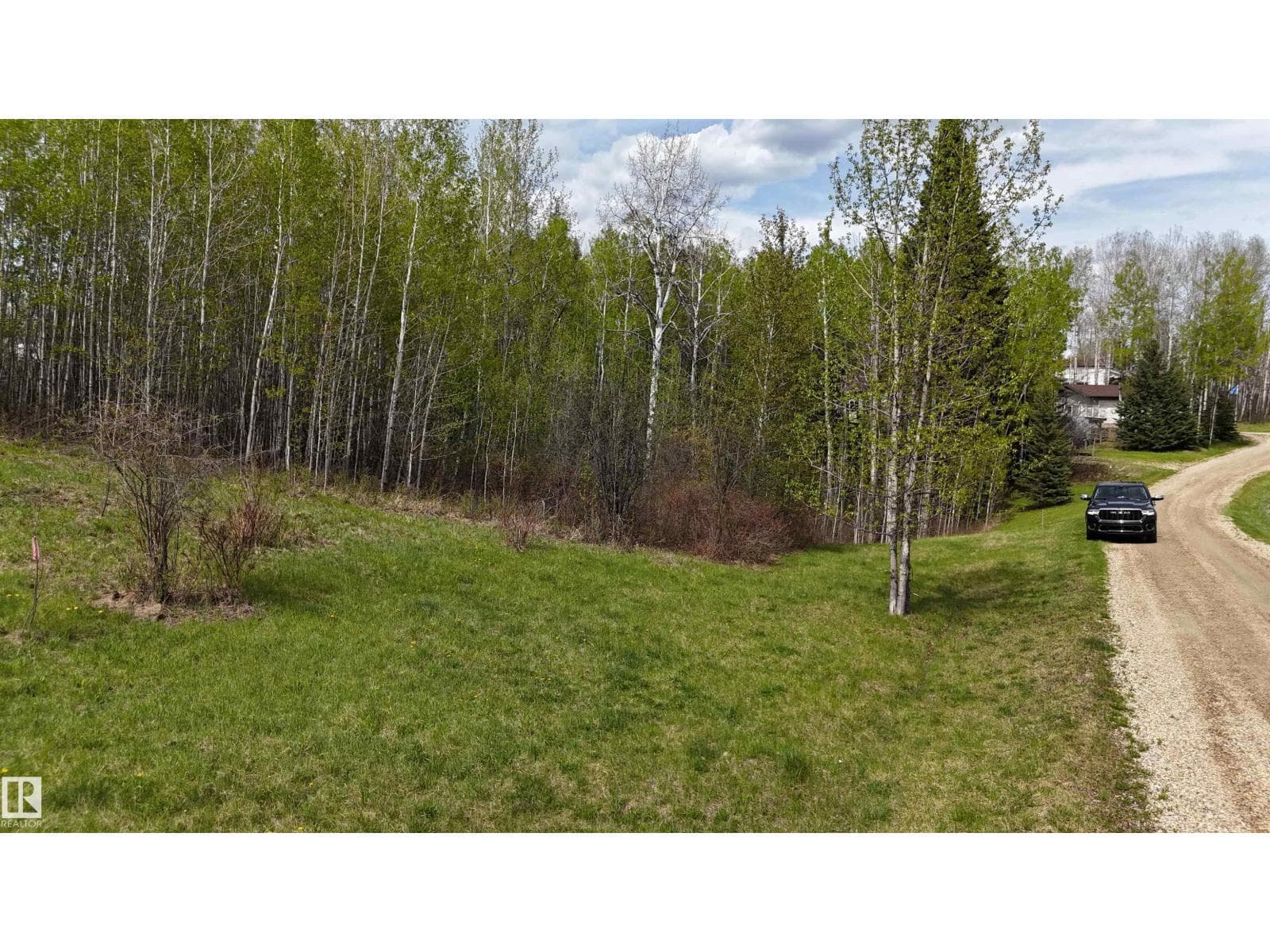 136 5509 Township Road 494 — photo 4