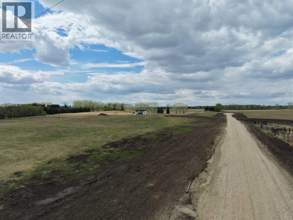#5 C&E Trail North of Blackfalds — photo 4