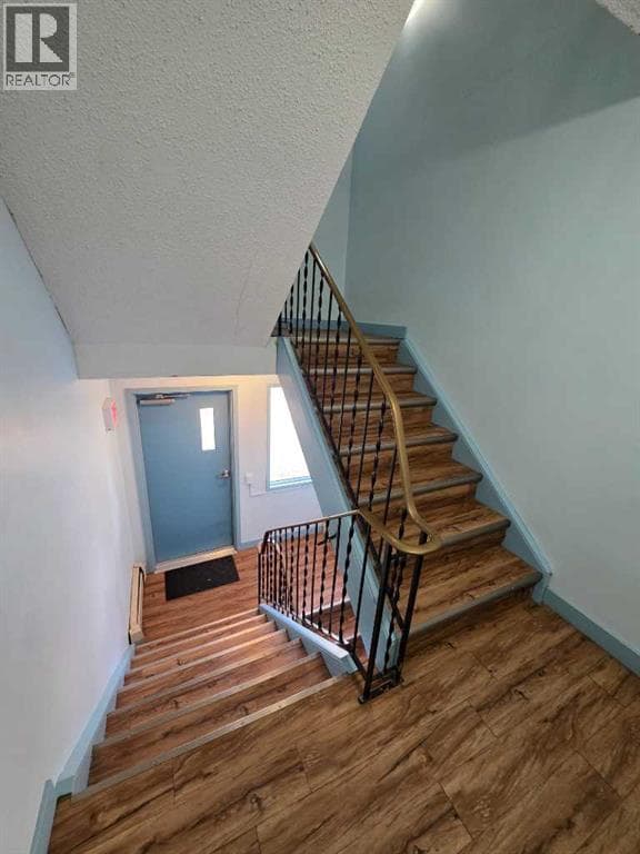 4503 73 Street NW — photo 4