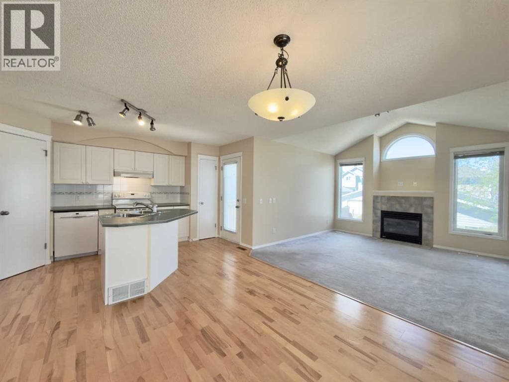 206 Tuscany Drive NW — photo 2