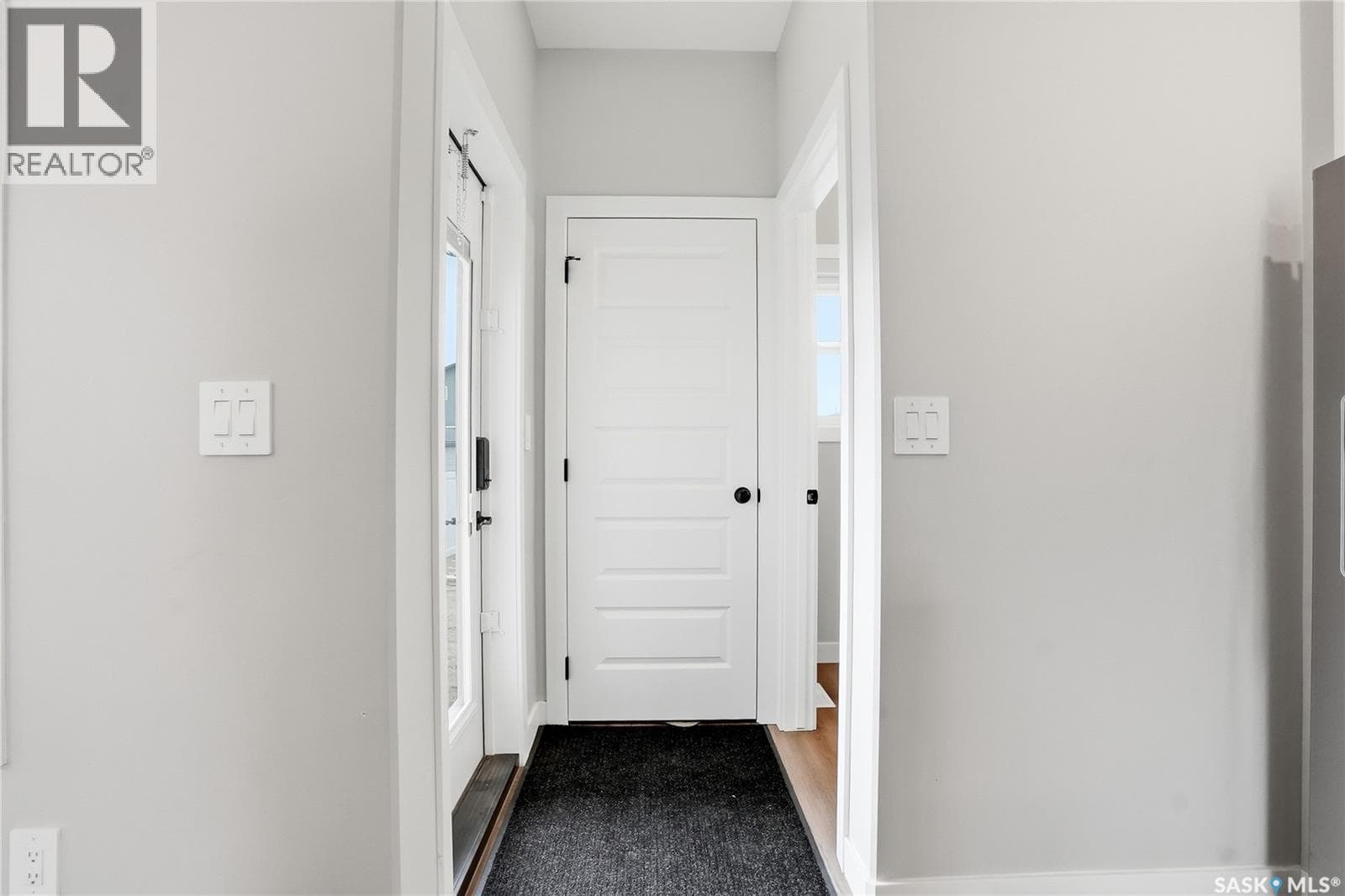 199 Kostiuk CRESCENT — photo 4