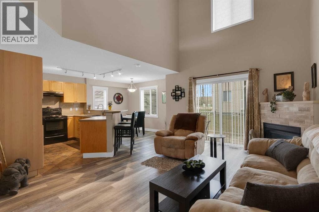 161 Citadel Meadow Gardens NW — photo 5