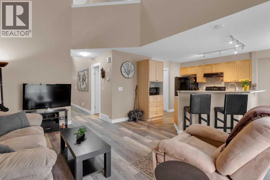 161 Citadel Meadow Gardens NW — photo 4