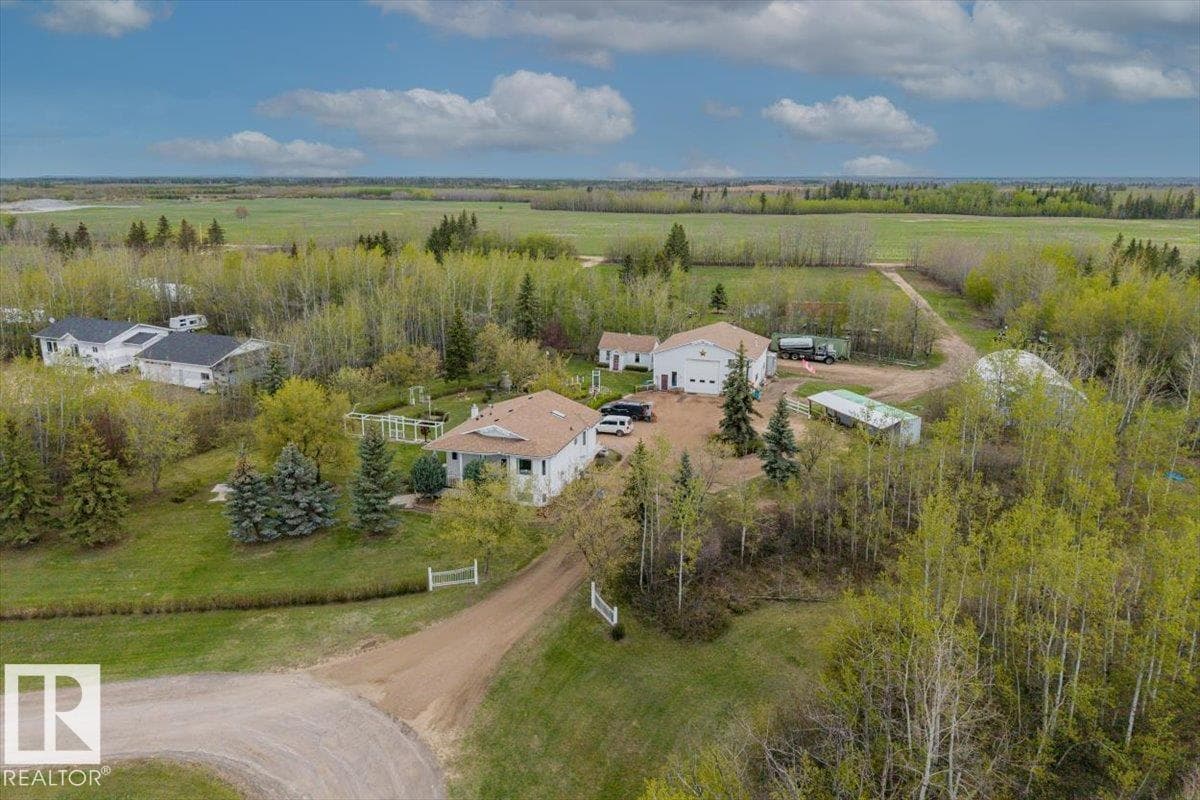 #11 22515 TWP ROAD 575A