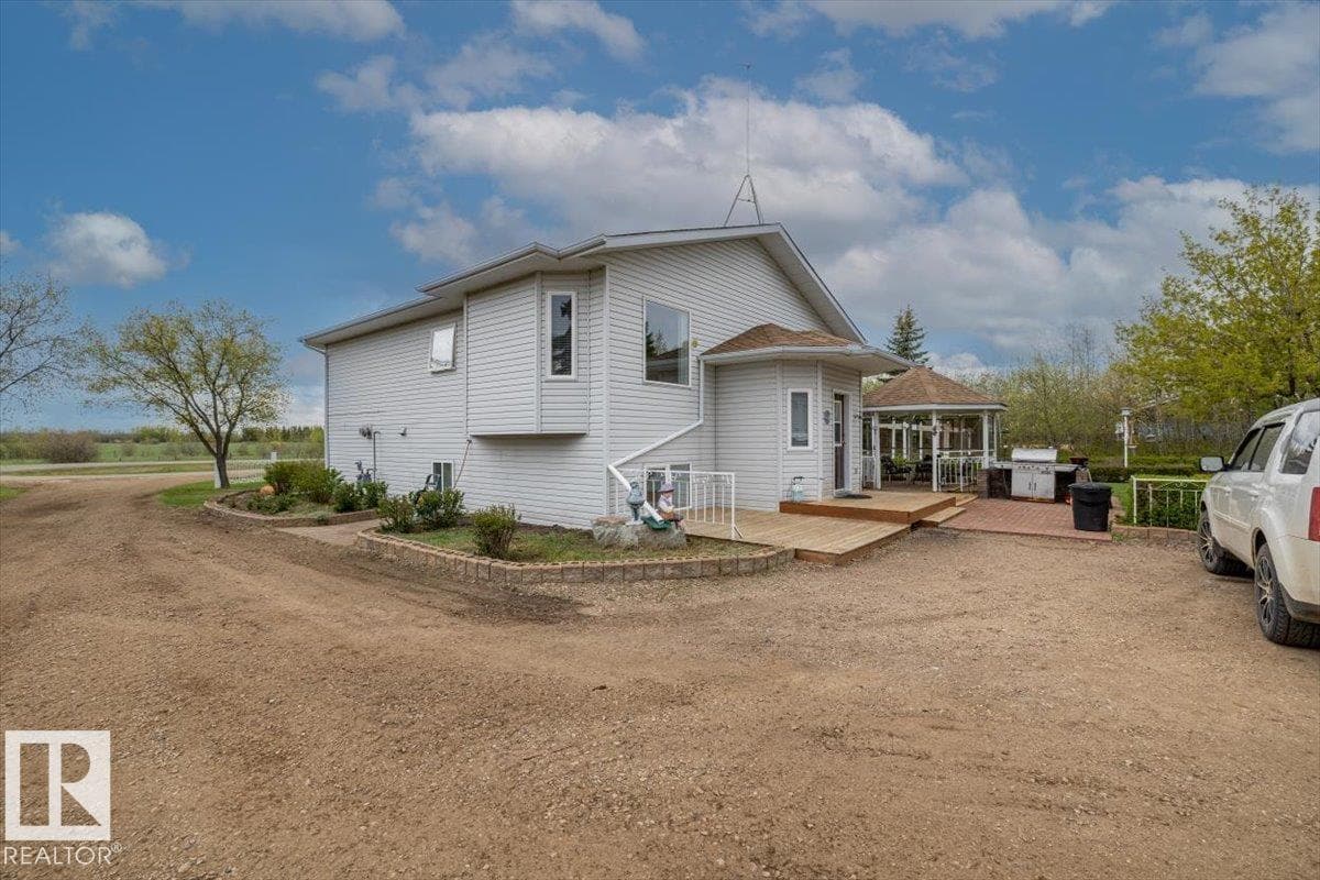 #11 22515 TWP ROAD 575A — photo 5