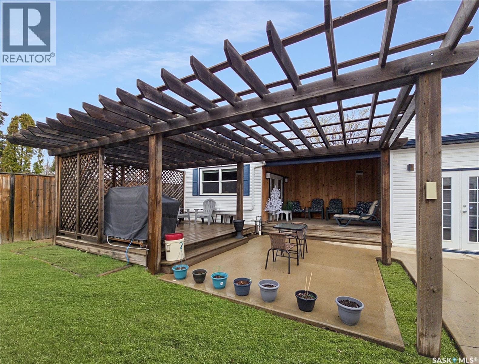 1301 W AVENUE N — photo 2