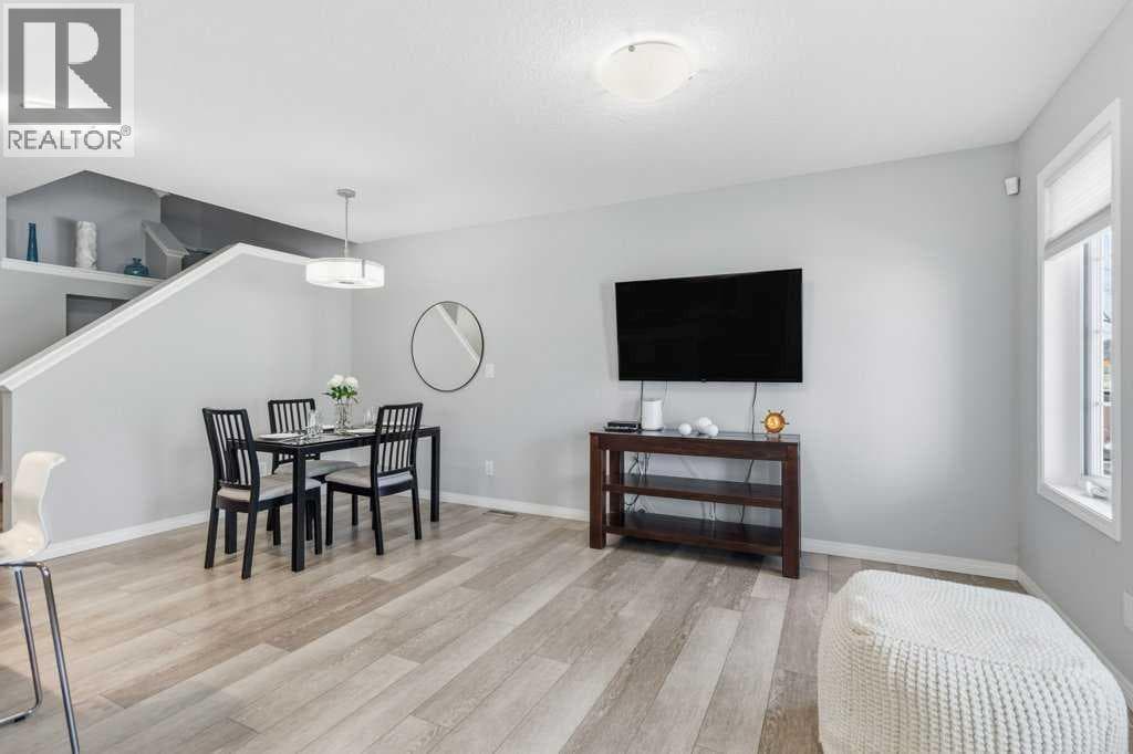 47 Yorkville Boulevard SW — photo 5