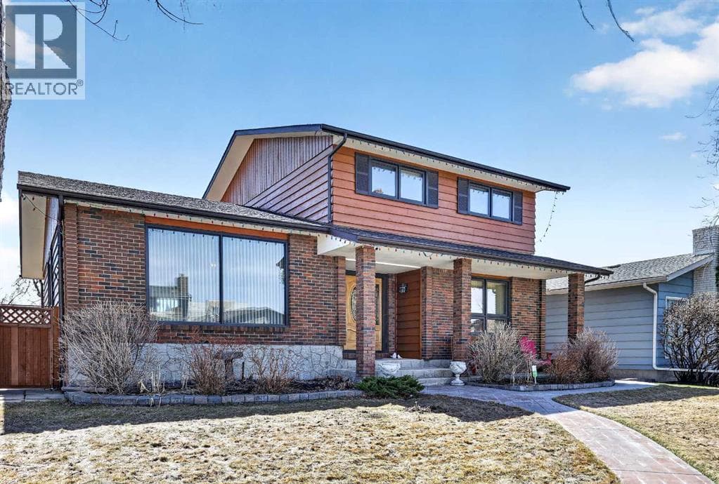 168 Templewood Drive NE