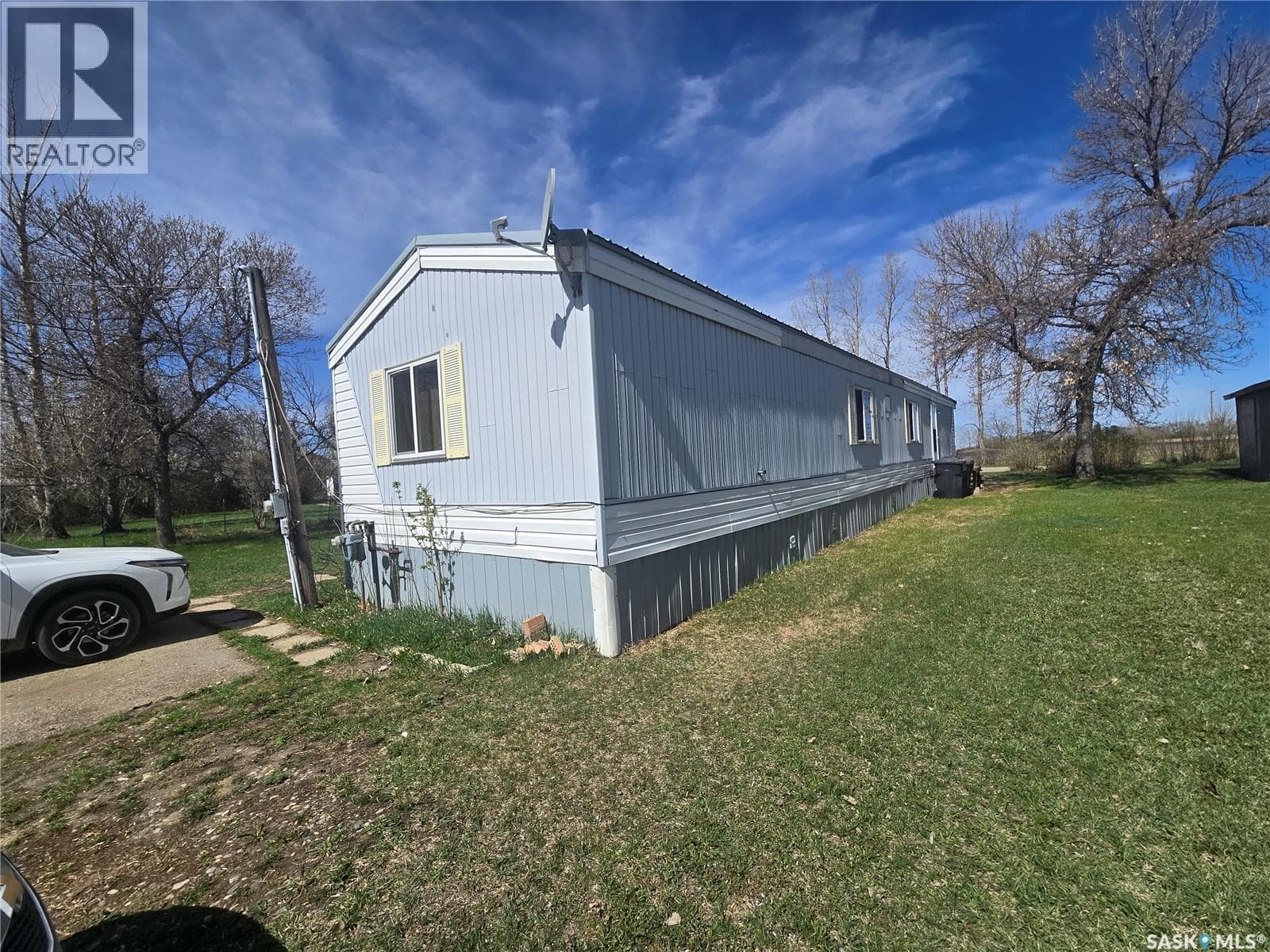 212 Railway AVENUE N — photo 4