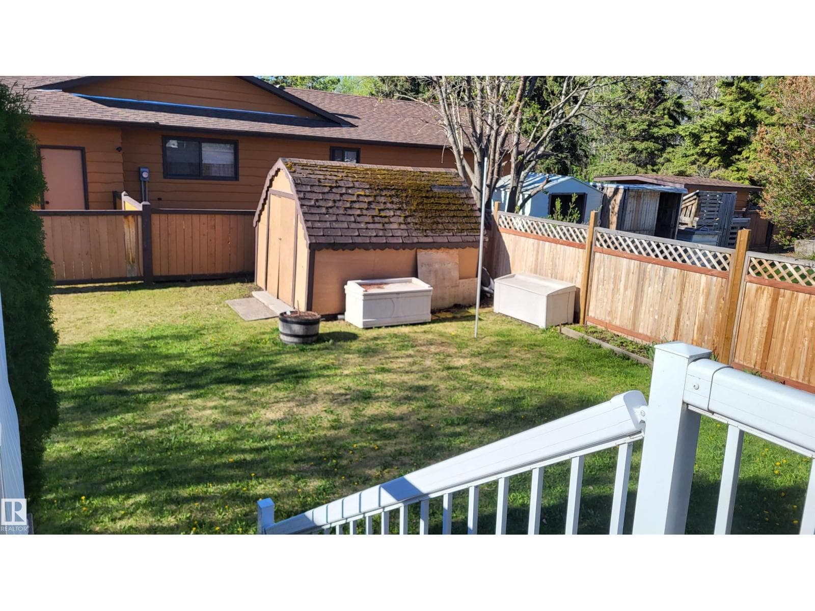4521 42 AV — photo 5