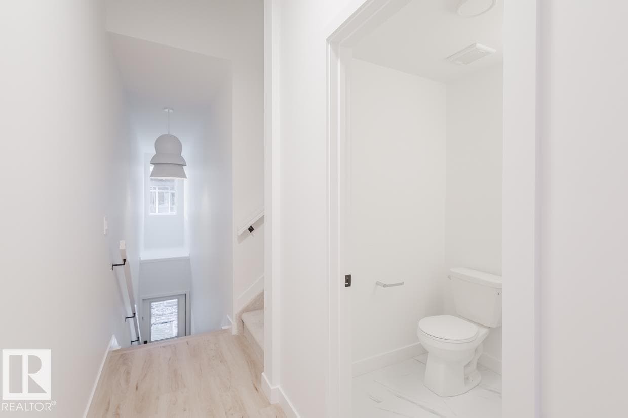 #3 16231 19 AV SW — photo 2