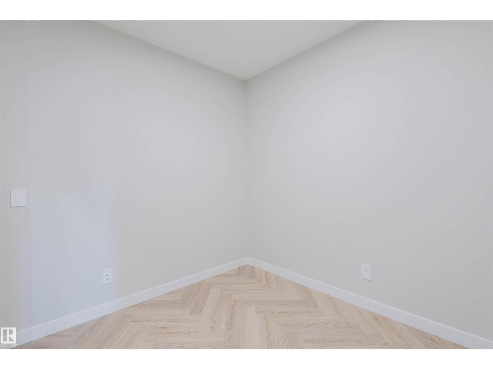 21 Cessy ST — photo 5