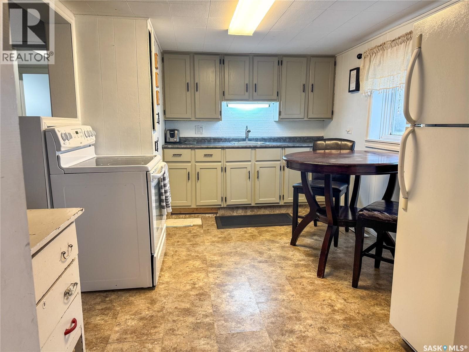 710 Cherry STREET — photo 2
