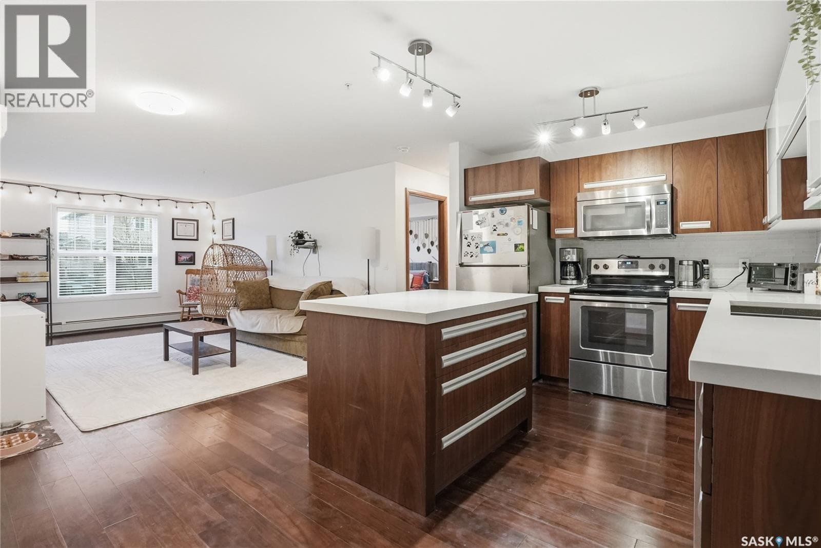107 130 Phelps WAY — photo 4
