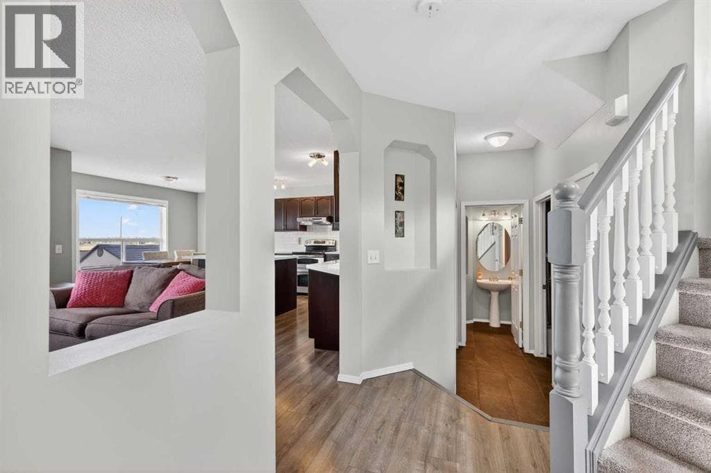 112 Chaparral Circle SE — photo 3