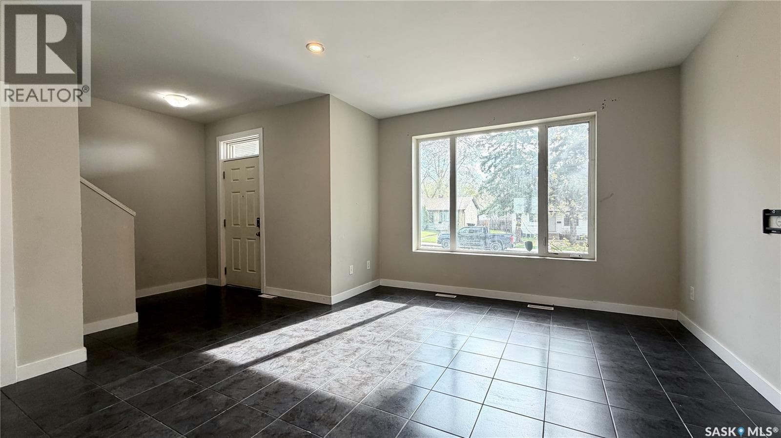 419 S AVENUE S — photo 3