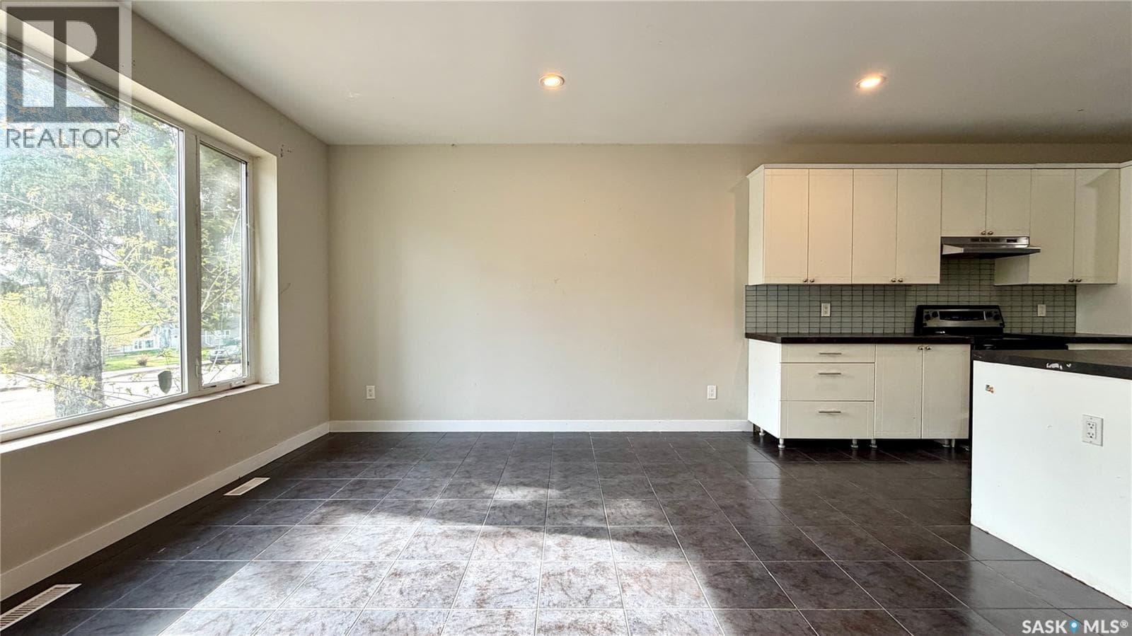 419 S AVENUE S — photo 4