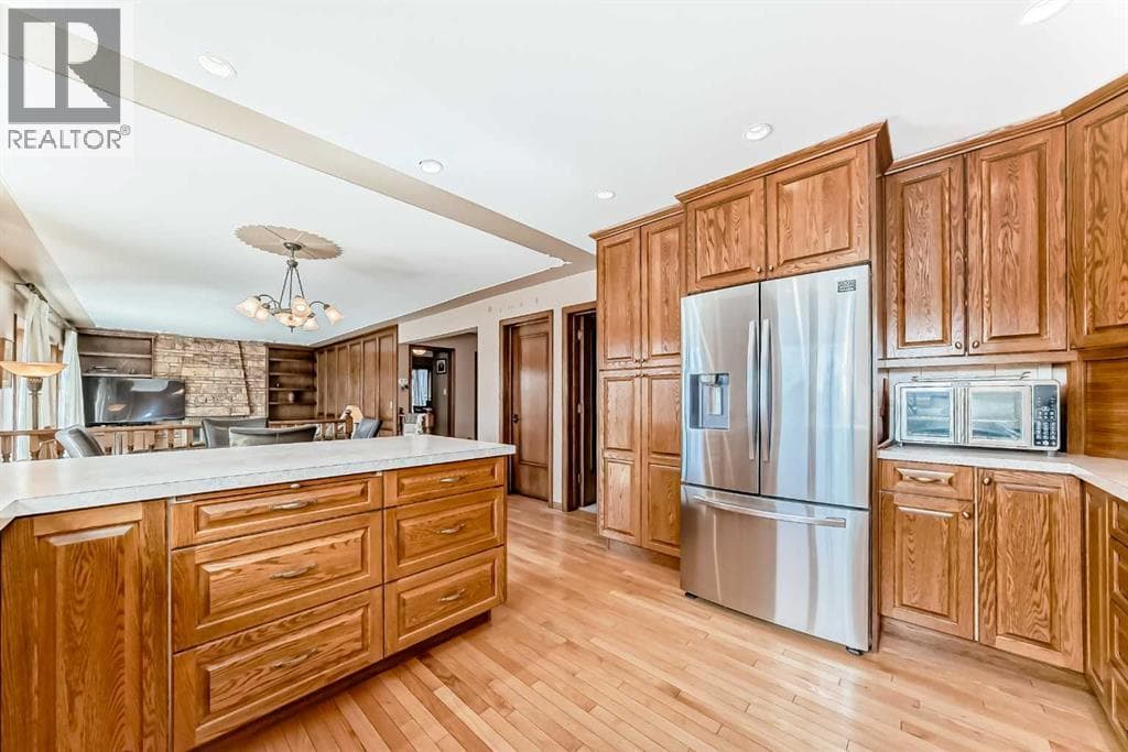 71 Edenwold Place NW — photo 4