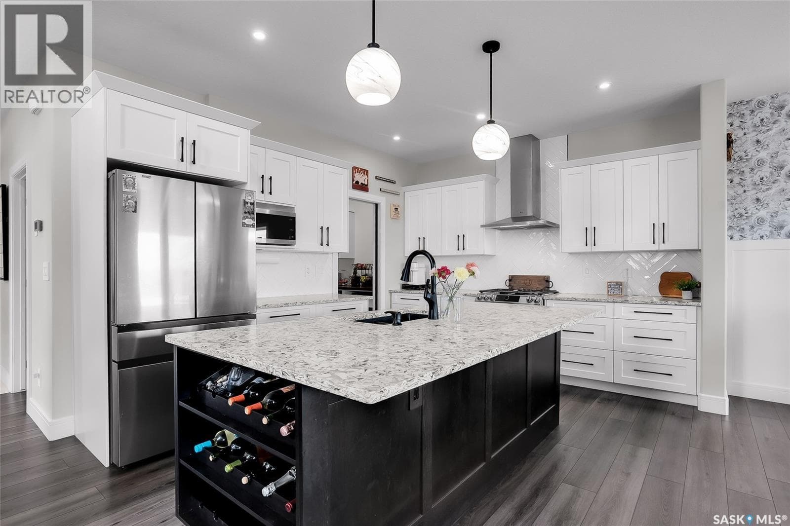 862 Bentley MANOR — photo 4