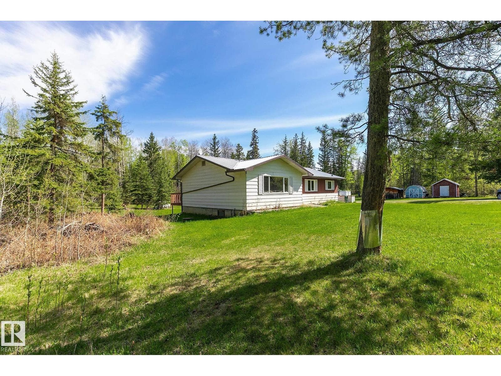 2322 TWP ROAD 540 — photo 3
