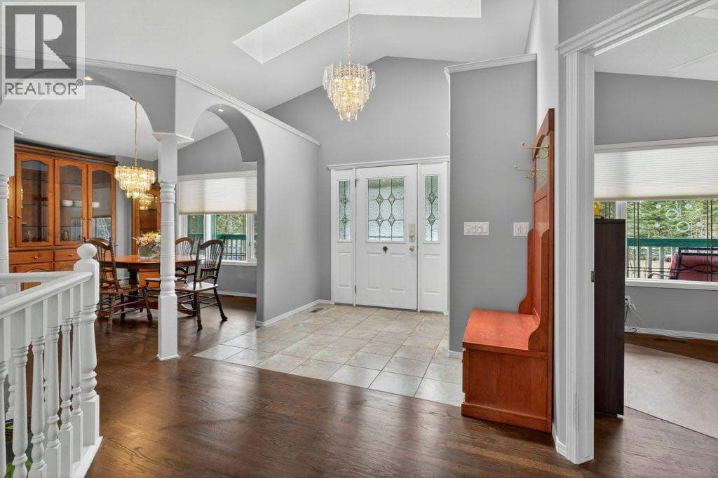 39 Highlands Terrace — photo 3