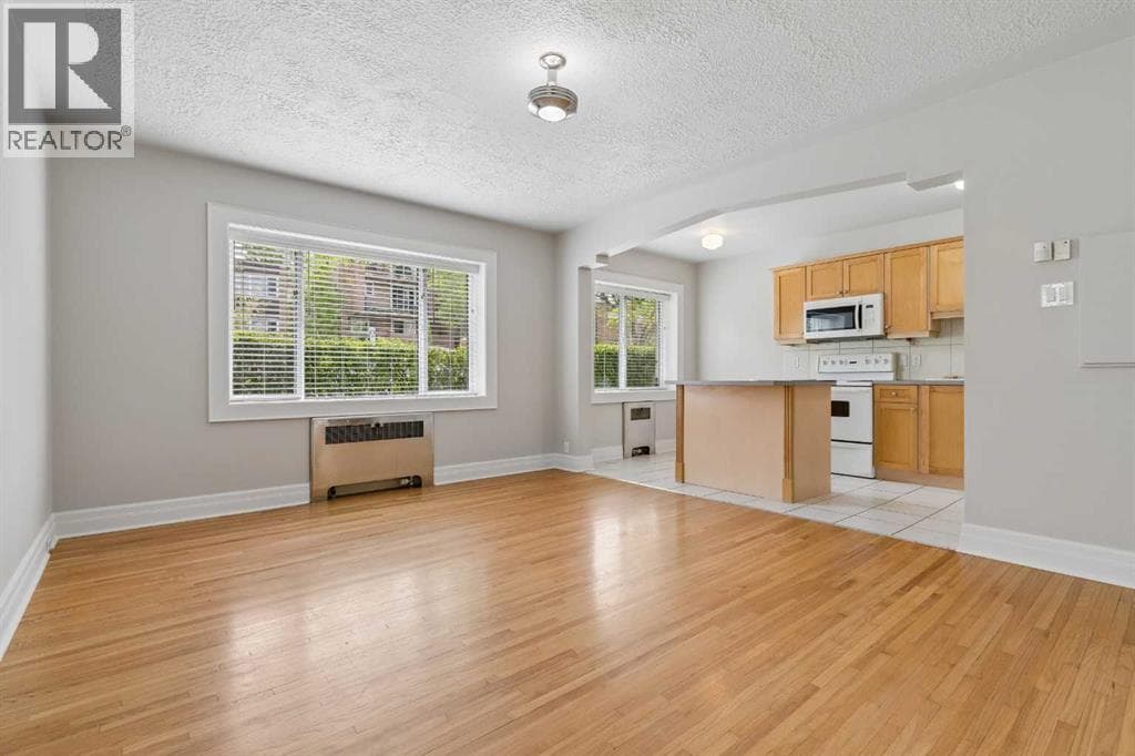 4, 330 19 Avenue SW — photo 3