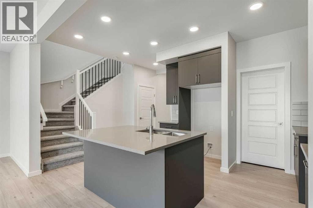408 Heartwood Grove SE — photo 2