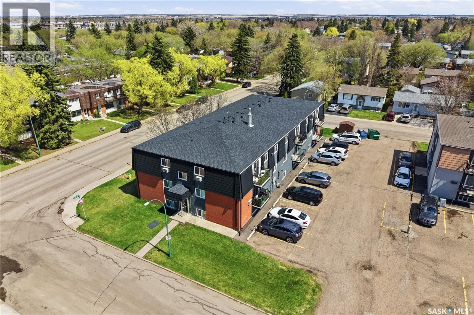 3 115 Acadia DRIVE