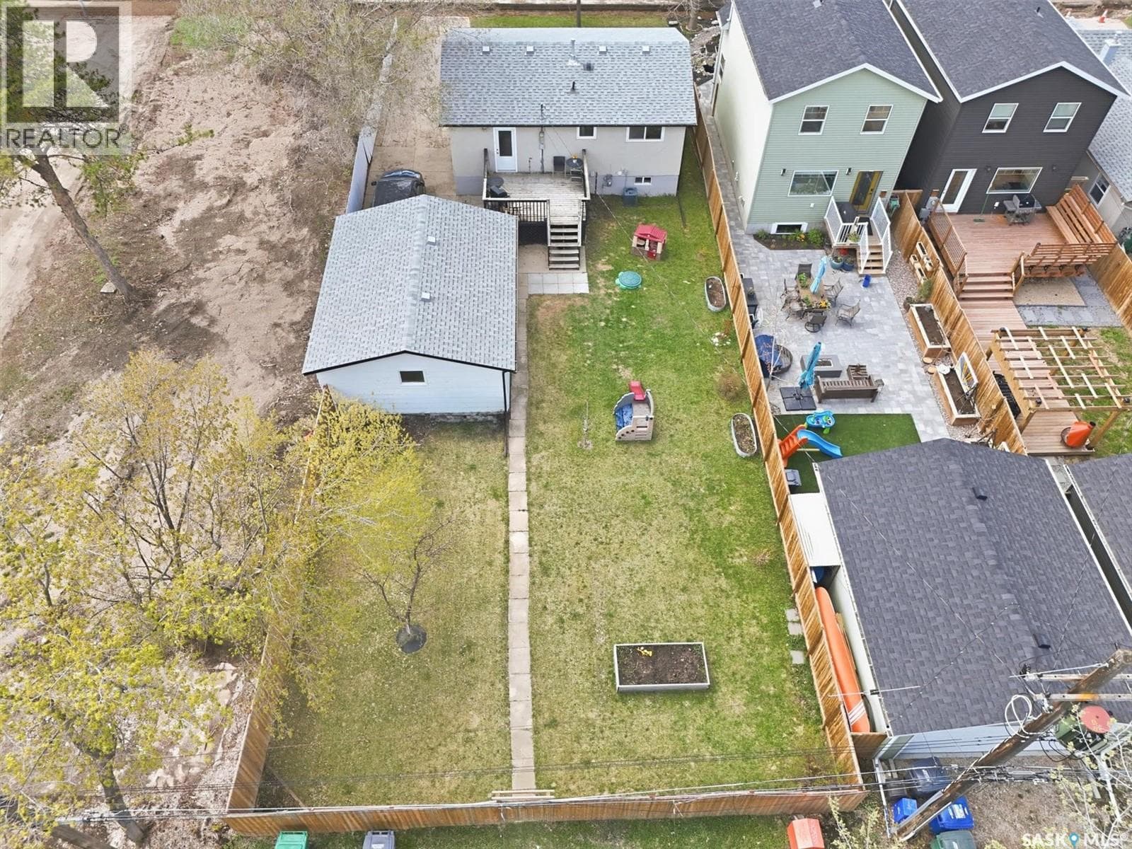 1725 Belfast AVENUE — photo 4