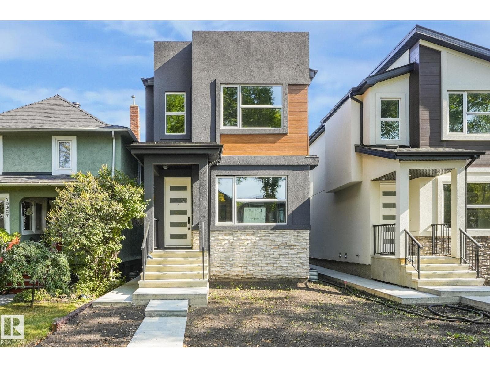 10965 129 ST NW