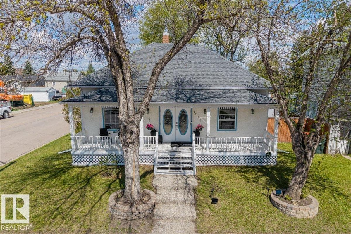 4813 53 AV — photo 2